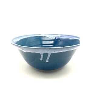 Black Mountain‎ Derrick Garrau Blue Drip pottery Bowl signed studio pottery